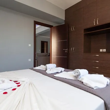 Garden House Apartment *